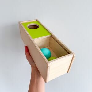 Lovevery The Thinker Play Kit Sliding Top Box Learning Toy For 11-12 Months